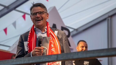 Ministerpräsident Boris Rhein auf Schaafheimer Kerb