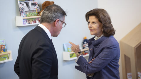 Ministerpräsident Rhein und Königin Silvia von Schweden eröffnen erstes „Childhood-Haus“ in Hessen