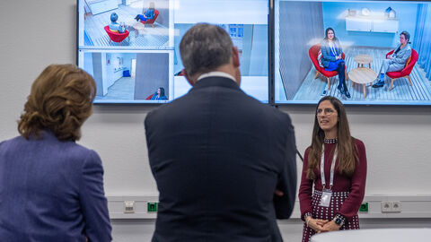 Ministerpräsident Rhein und Königin Silvia von Schweden eröffnen erstes „Childhood-Haus“ in Hessen